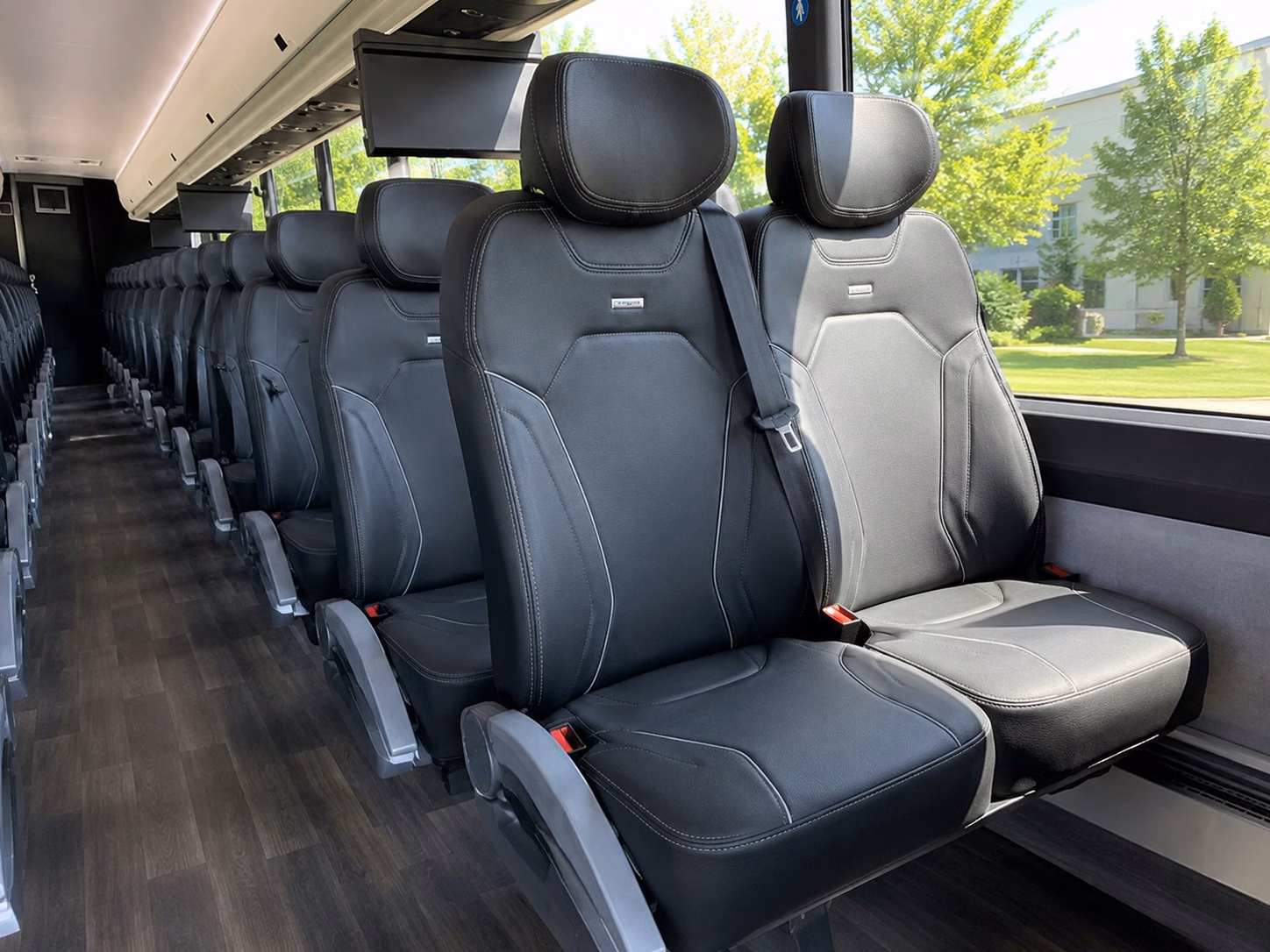 charter buses for large scale lexington high school prom groups